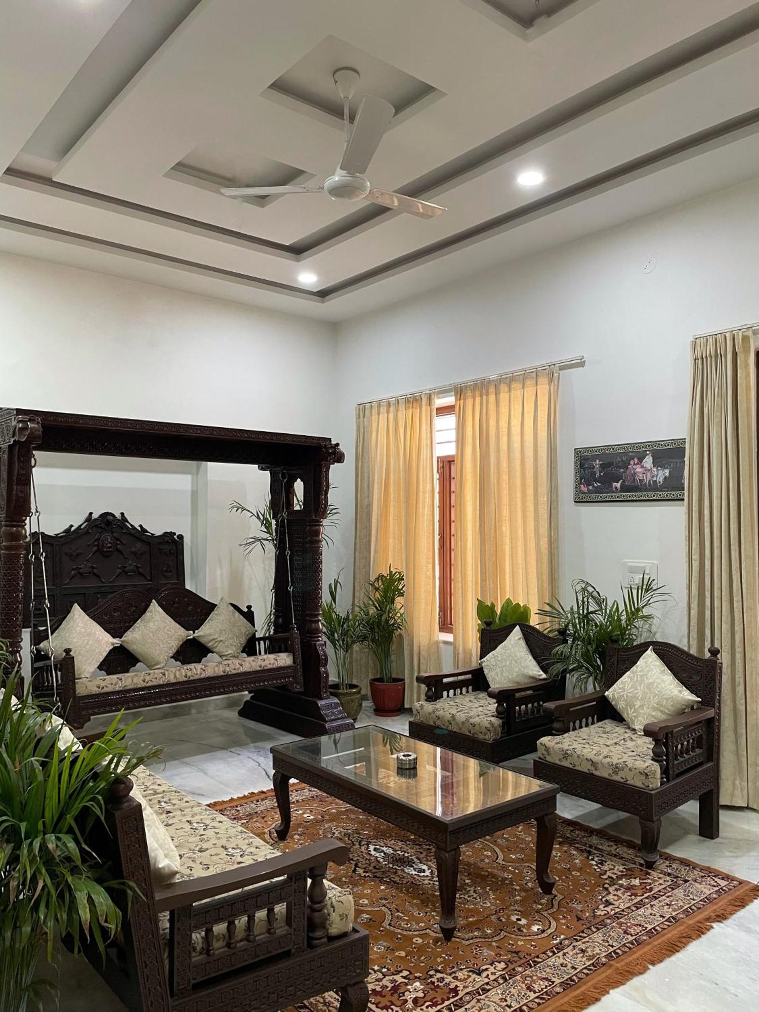 Karni Nivvas - Luxury Redefined Villa Udaipur Buitenkant foto