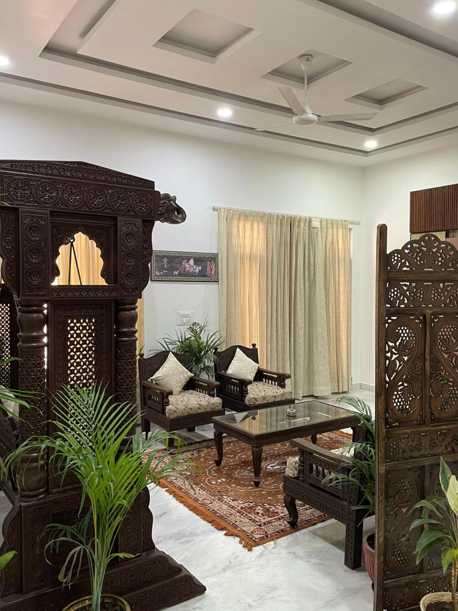 Karni Nivvas - Luxury Redefined Villa Udaipur Buitenkant foto