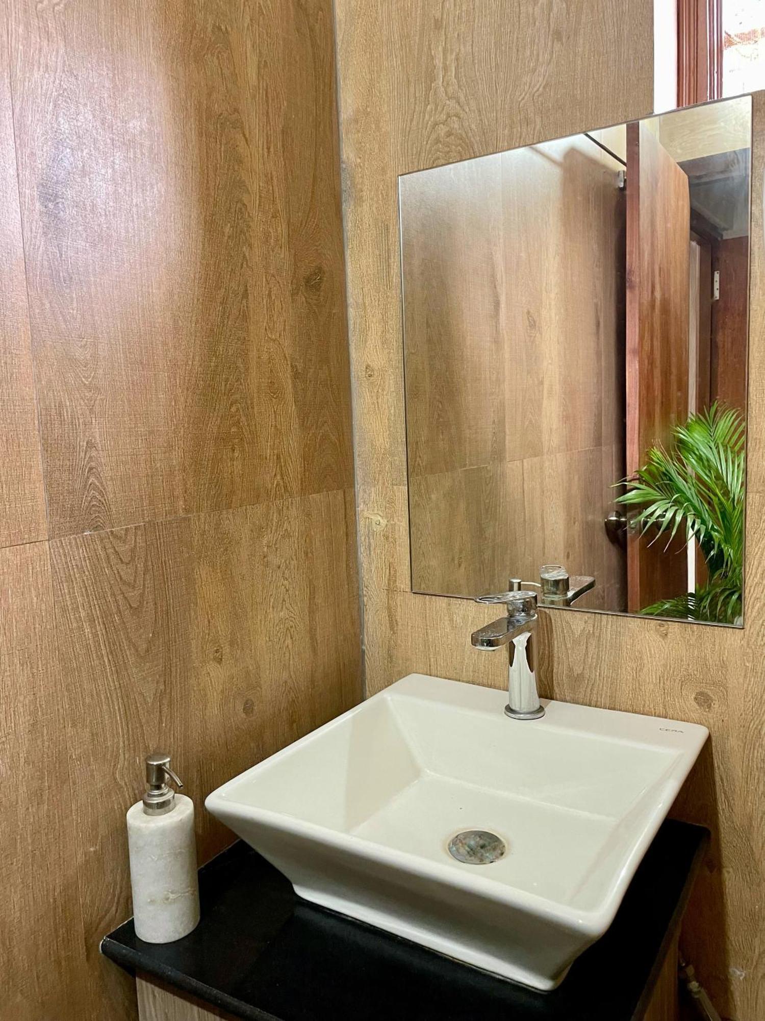 Karni Nivvas - Luxury Redefined Villa Udaipur Buitenkant foto