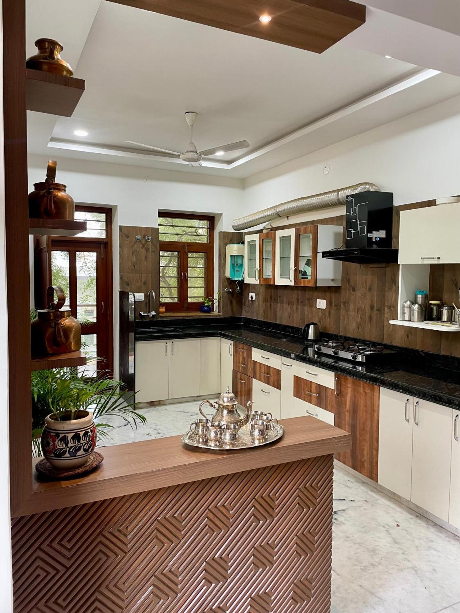 Karni Nivvas - Luxury Redefined Villa Udaipur Buitenkant foto